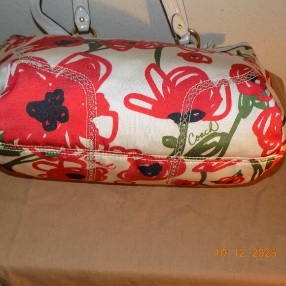 Coach Shoulder Bag with Flower Print - Picture 5 of 6
